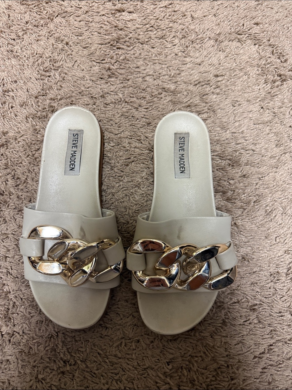 Steve Madden Cream Slide Sandals with Chunky Gold Chain